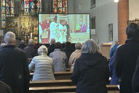 So Nimmt Limburg Abschied Von Altbischof Franz Kamphaus